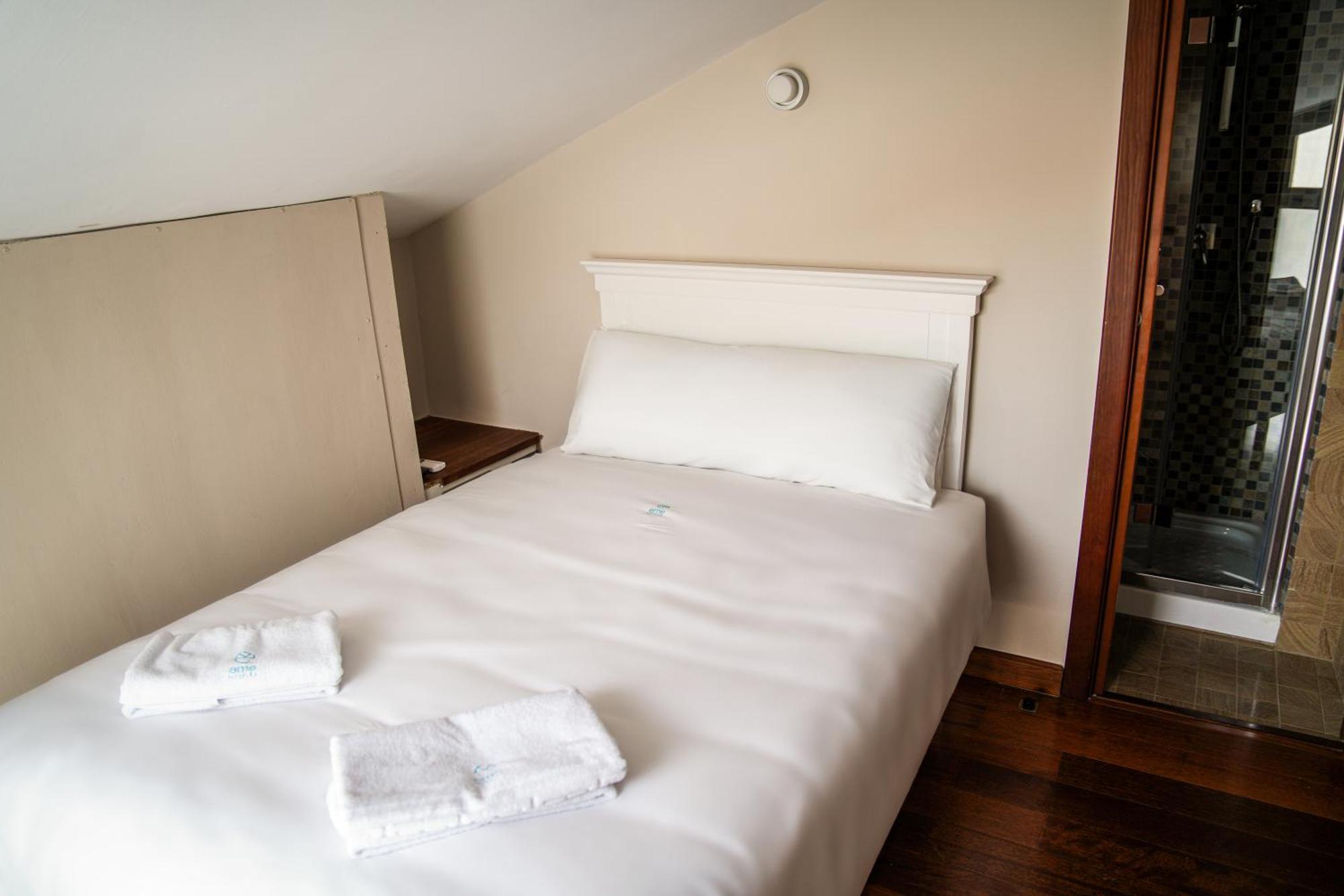Hotel Baeza Monumental By Eme Hoteles Exterior photo