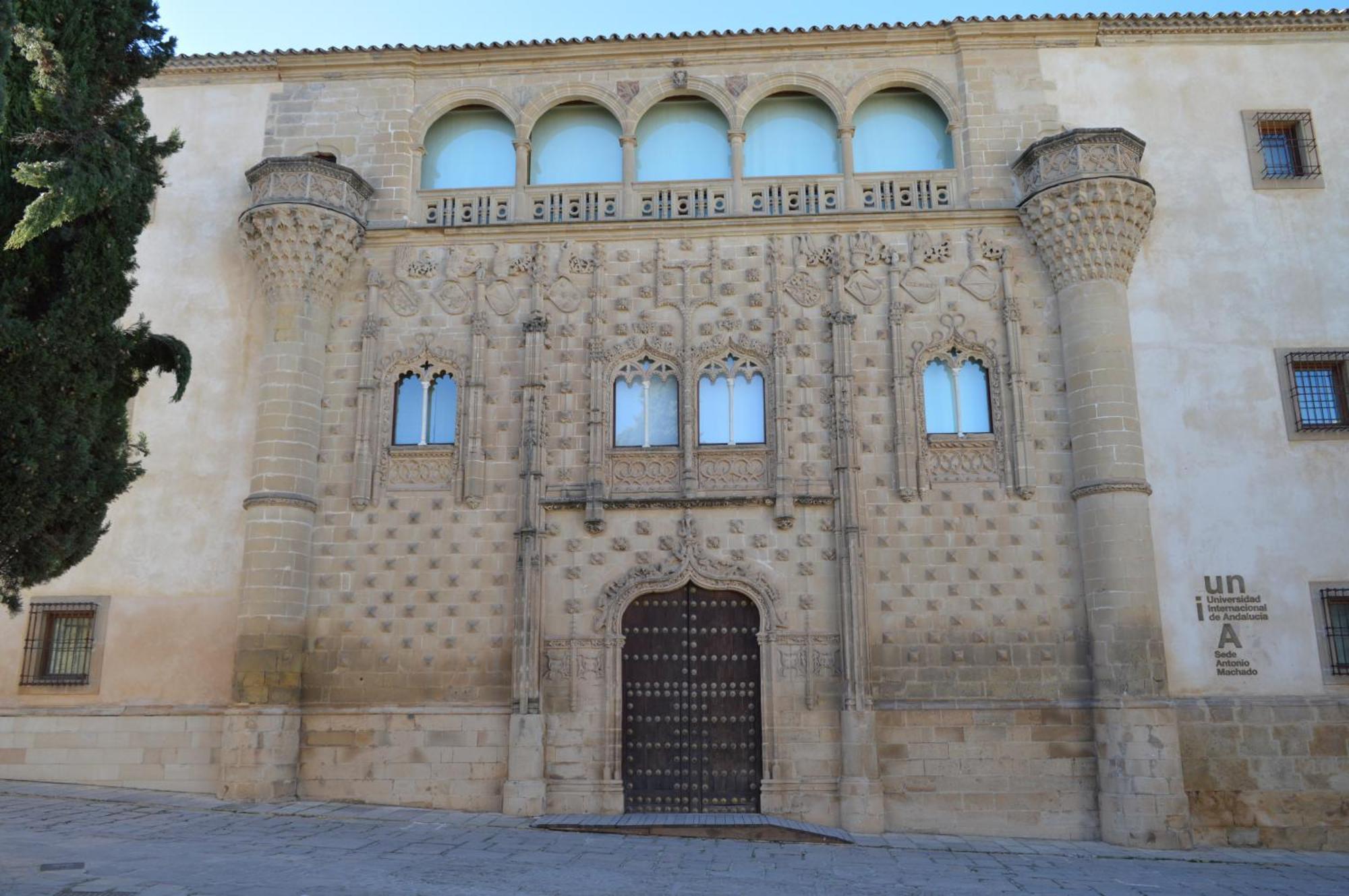 Hotel Baeza Monumental By Eme Hoteles Exterior photo